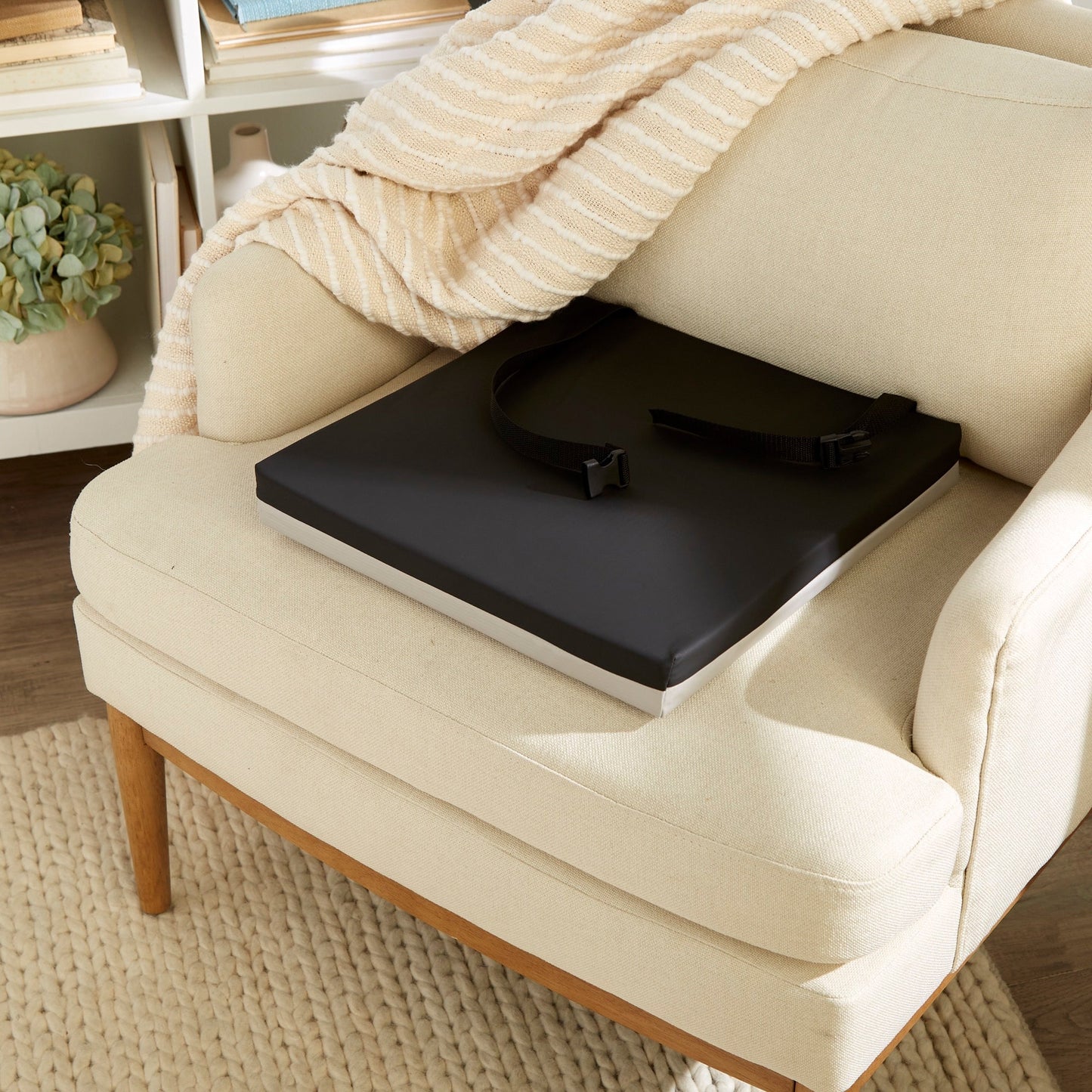 Seat Cushion McKesson 16 W X 16 L X 2 D Inch Foam / Gel, Packaging Type- Each